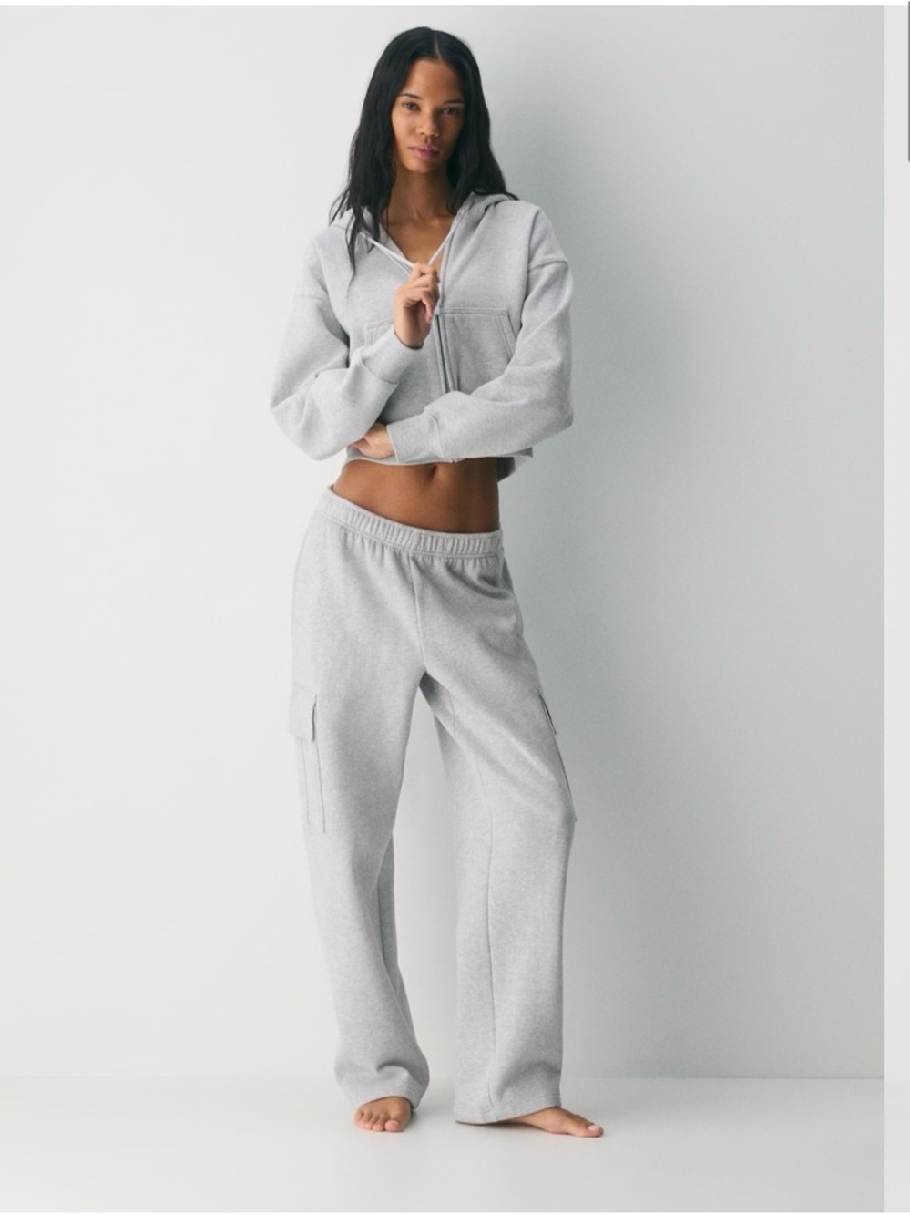 Aritzia Light Gray Wide-Leg Cargo Sweatpants